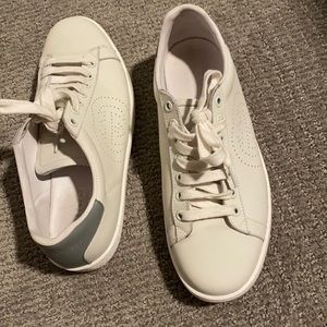 Gucci canvas sneakers